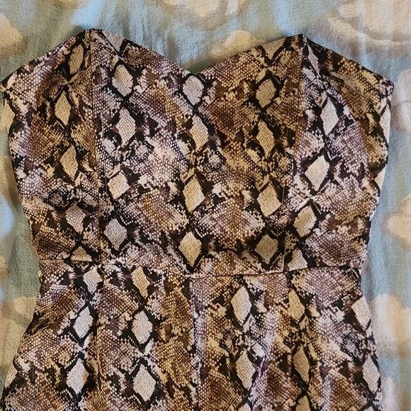 Leith pantsuit - Picture 2 of 6